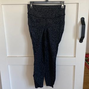 Lululemon base pace 25” leopard print tight